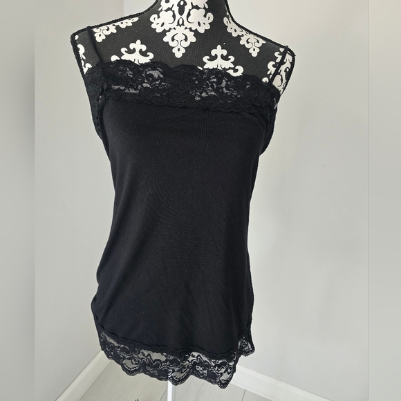 V1 Couture Tops - 🩷🩷Elegant Black Lace Trim Women's Top NO SIZE